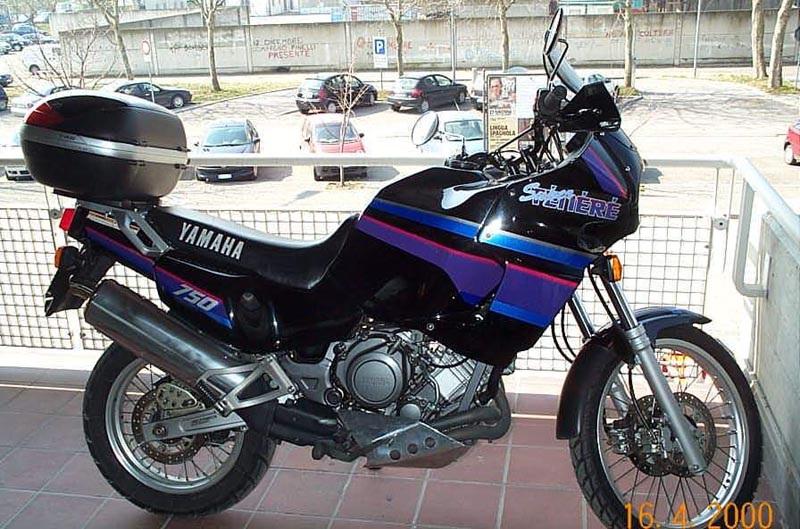 xtz750